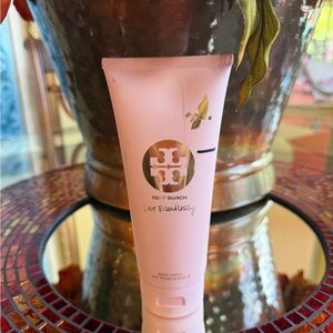 Tory Burch Love Relentlessly Cream